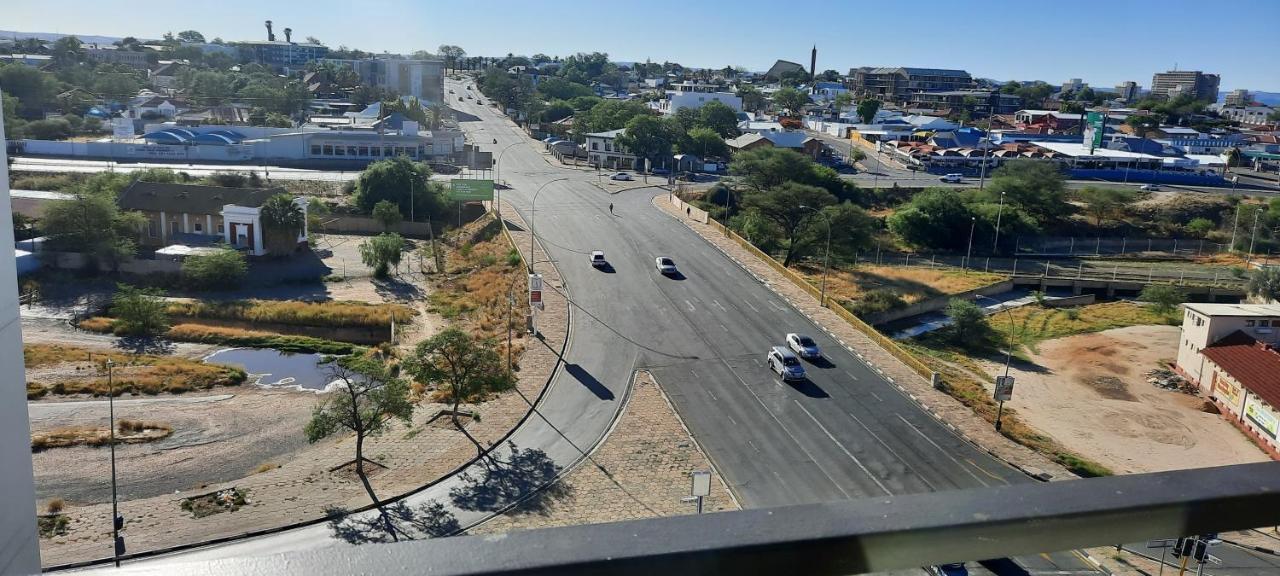 Kingelph Home-stay Windhoek Buitenkant foto